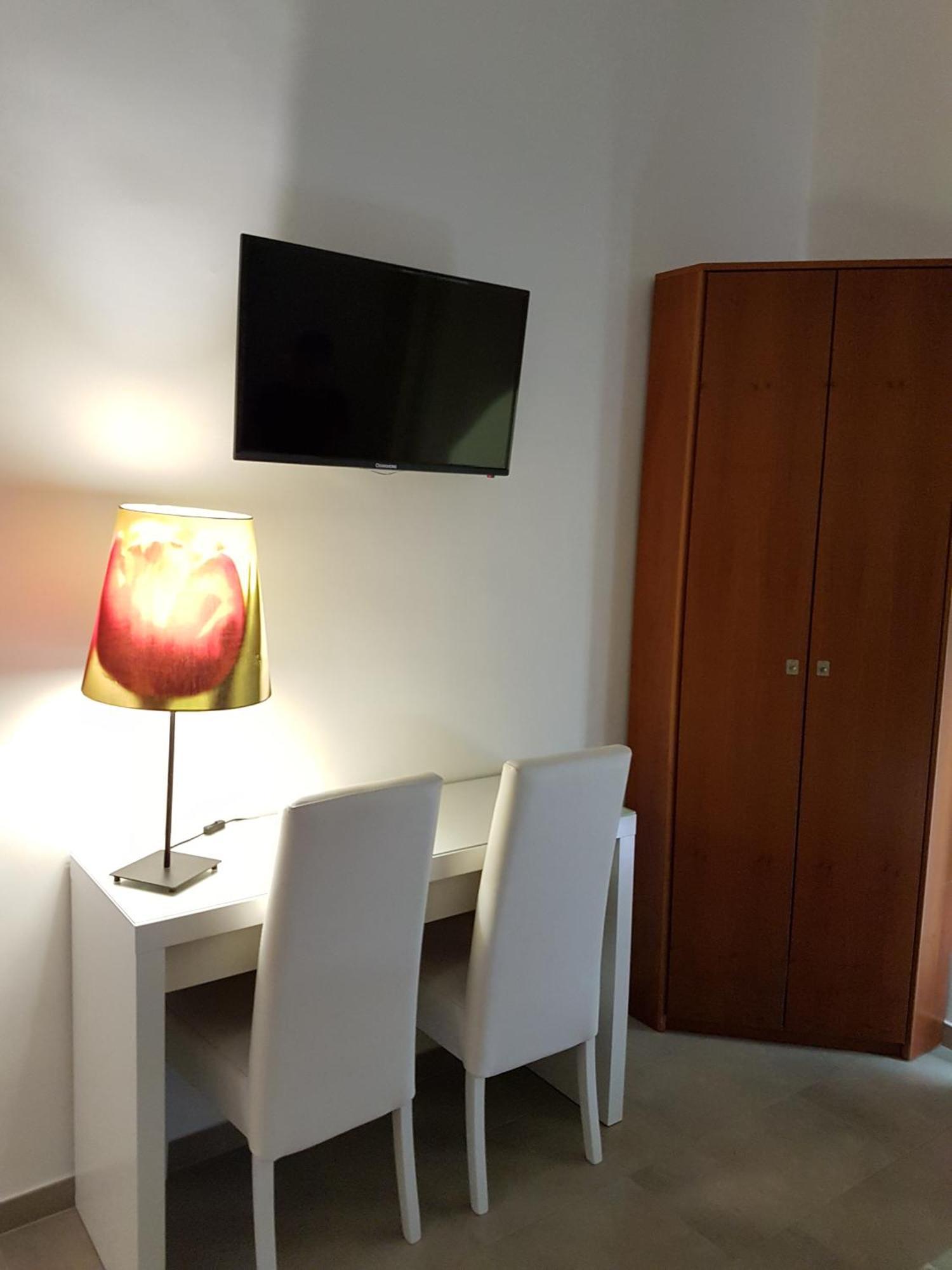 Sanbiagio, 25 Guesthouse เนเปิลส์ ห้อง รูปภาพ